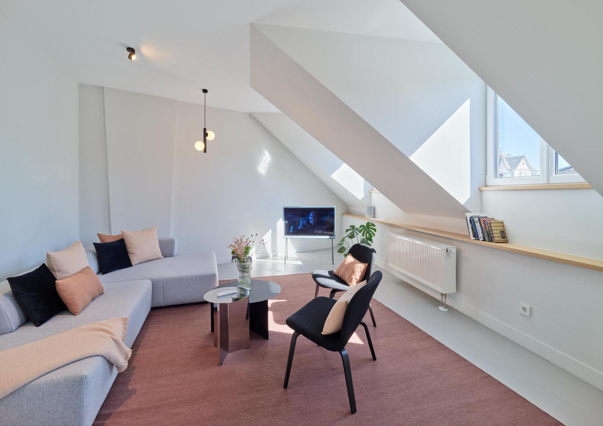 Style Pur - Designer-wohnung In Top-lage! - Bis Zu 3 Personen - - Zetrum Apartment